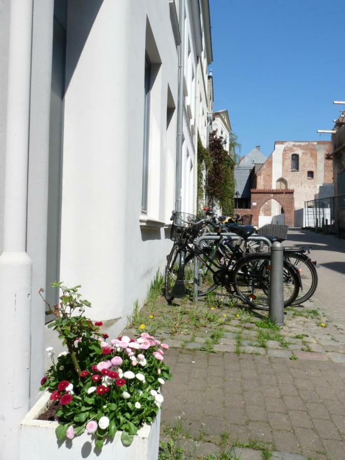 Ferienwohnung Zum Burgtor Lubeck Exterior photo
