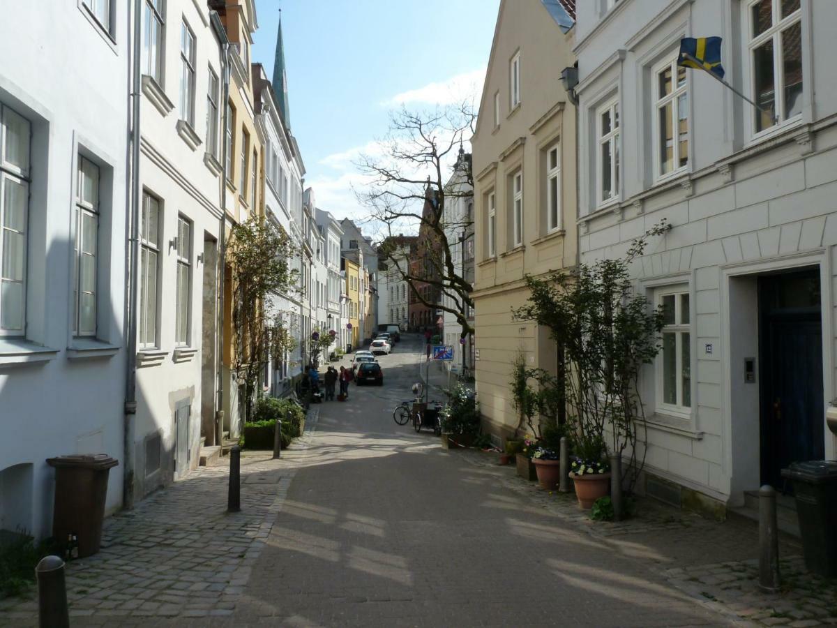 Ferienwohnung Zum Burgtor Lubeck Exterior photo